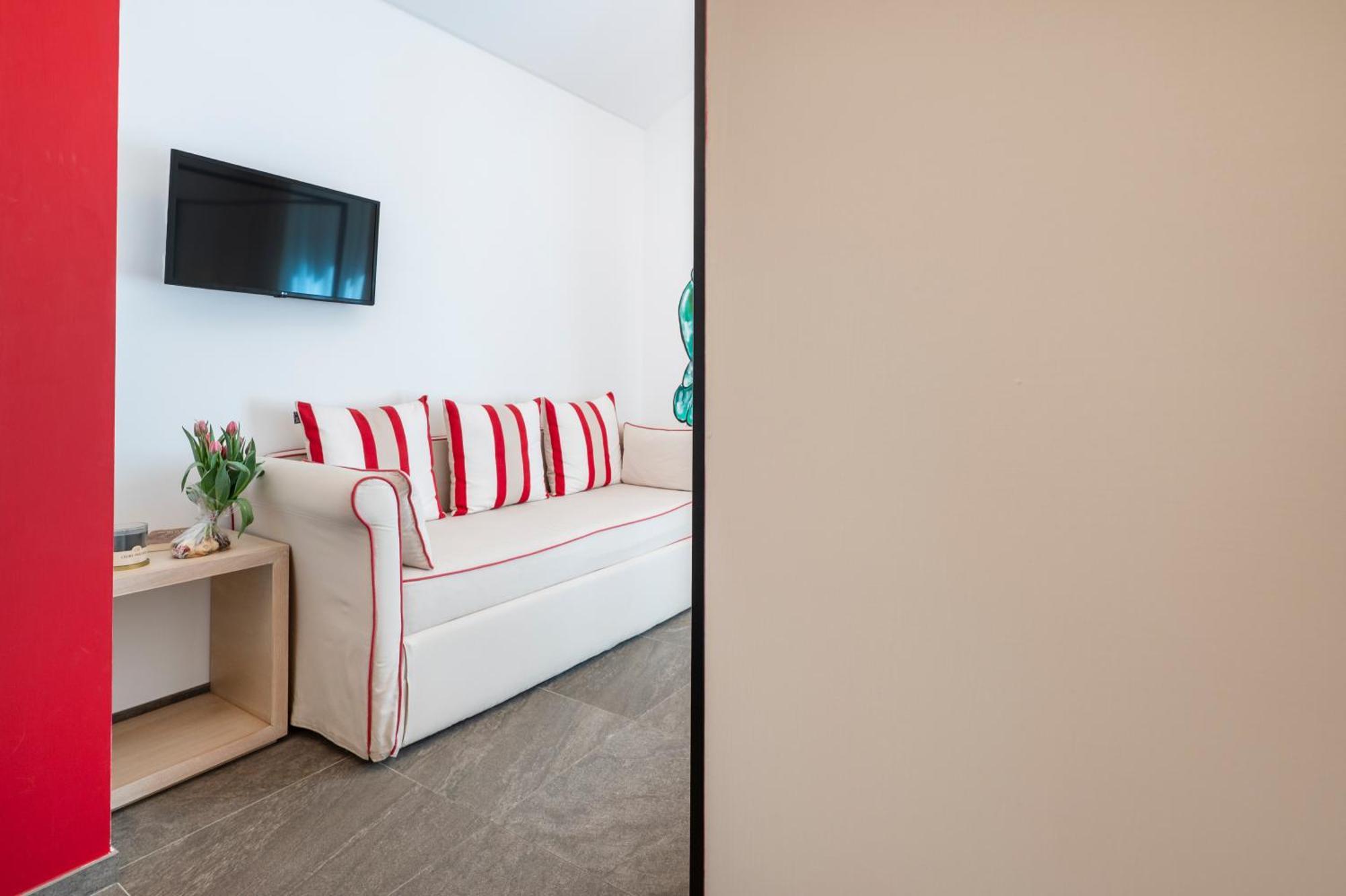 Aparthotel La Dimora Di Cornelia Sorrent Exterior foto